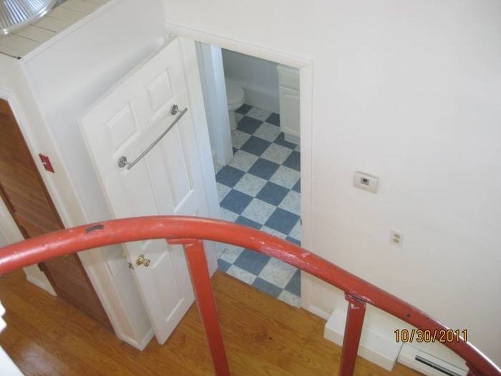 71 Ten Rod Road North Kingstown, RI 02852 - Photo 5 of 9