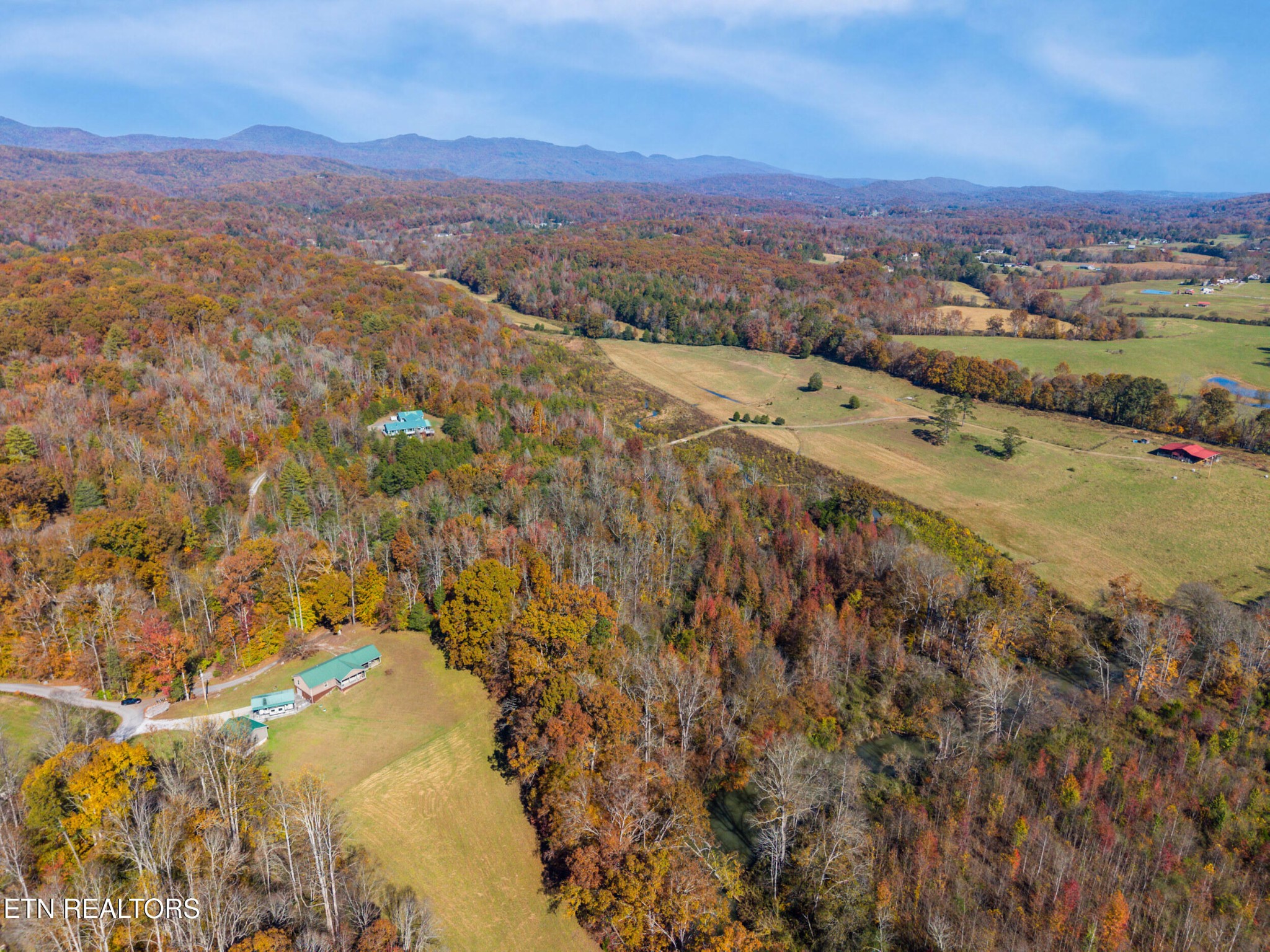303 Charles Butler Road Oliver Springs, TN 37840 - Photo 8 of 15 Gallery Image 8