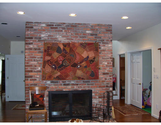 10 Sentry Hill Road Sharon, MA 02067 - Photo 10 of 29 Gallery Image 10
