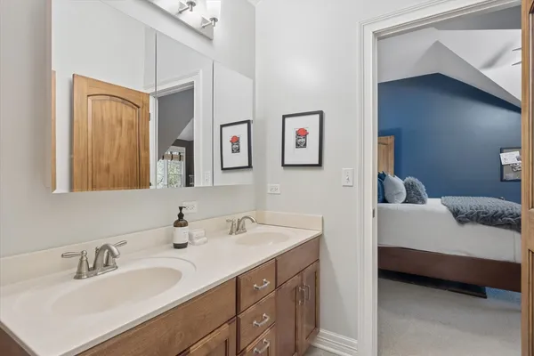 $899,000 | 504 Pin Oak Court, St. Charles, IL 60174