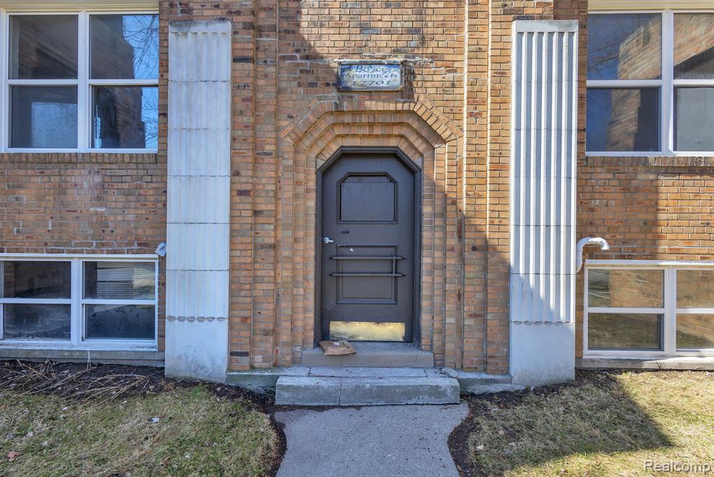 17701 Manderson Road Highland Park, MI 48203 - Photo 5 of 42