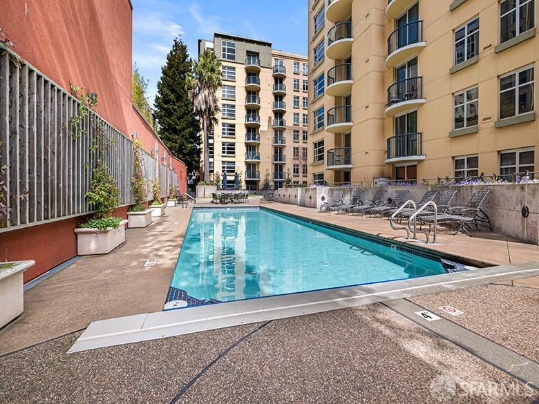 1701 Jackson Street, Unit 105 San Francisco, CA 94109 - Photo 28 of 43 a front view of building with outdoor space