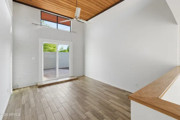 $314,900 | 455 East Broadway Road, Unit 4, Tempe, AZ 85282