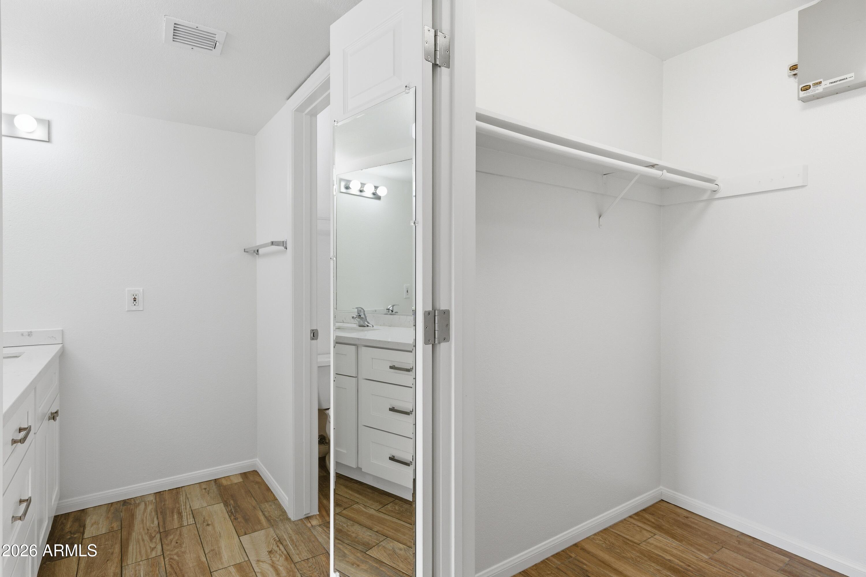 455 East Broadway Road, Unit 4 Tempe, AZ 85282 - Photo 25 of 39 31-455_E_Broadway_Unit4_31