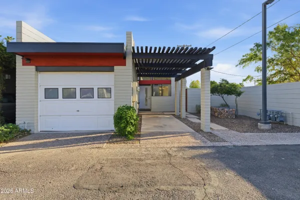 $314,900 | 455 East Broadway Road, Unit 4, Tempe, AZ 85282