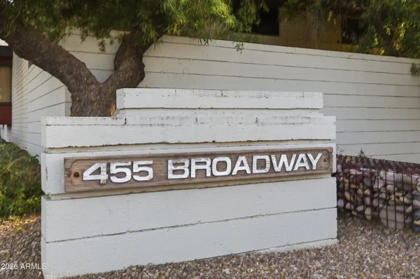$314,900 | 455 East Broadway Road, Unit 4, Tempe, AZ 85282