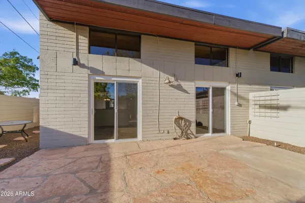 $314,900 | 455 East Broadway Road, Unit 4, Tempe, AZ 85282