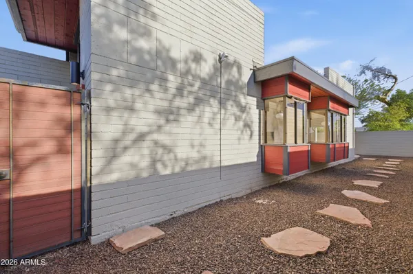 $314,900 | 455 East Broadway Road, Unit 4, Tempe, AZ 85282