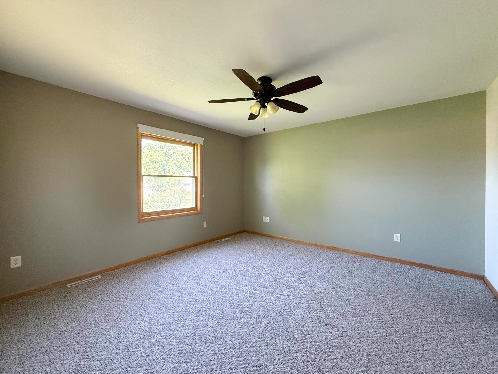 411 Waterview Lane Northwest Rochester, MN 55901 - Photo 14 of 35