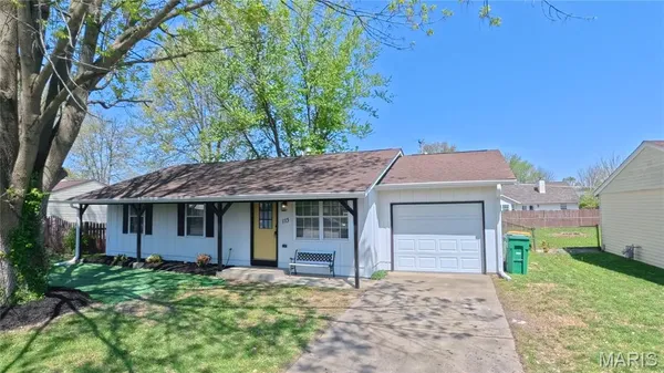 $195,000 | 113 Perrottet Drive, Mascoutah, IL 62258