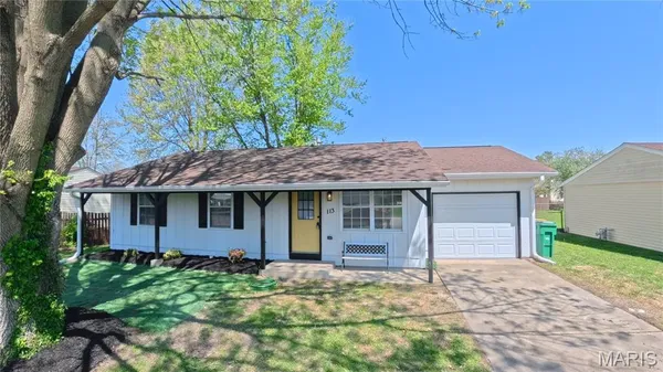 $195,000 | 113 Perrottet Drive, Mascoutah, IL 62258