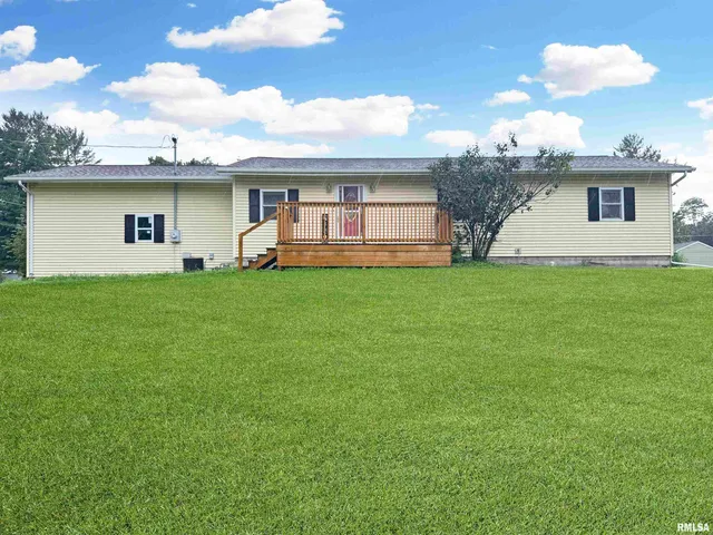 $180,000 | 24948 East Barker Drive, Canton, IL 61520