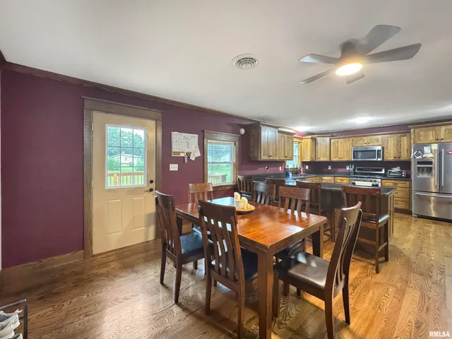 $180,000 | 24948 East Barker Drive, Canton, IL 61520