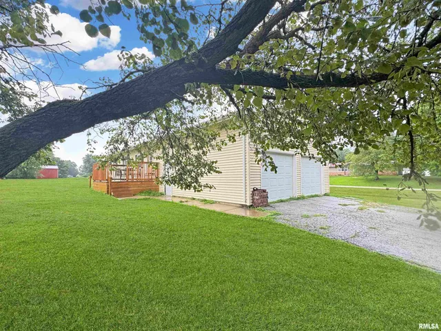 $180,000 | 24948 East Barker Drive, Canton, IL 61520