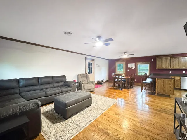 $180,000 | 24948 East Barker Drive, Canton, IL 61520