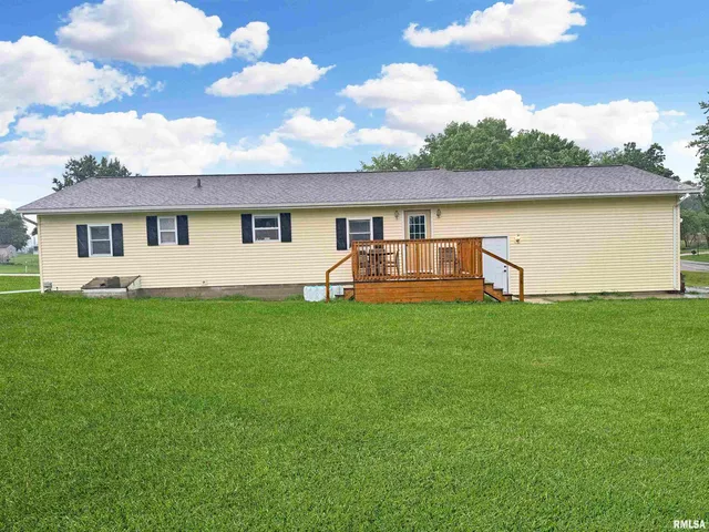 $180,000 | 24948 East Barker Drive, Canton, IL 61520