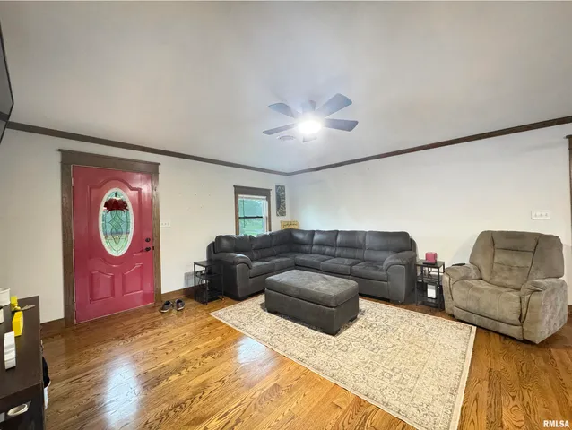 $180,000 | 24948 East Barker Drive, Canton, IL 61520