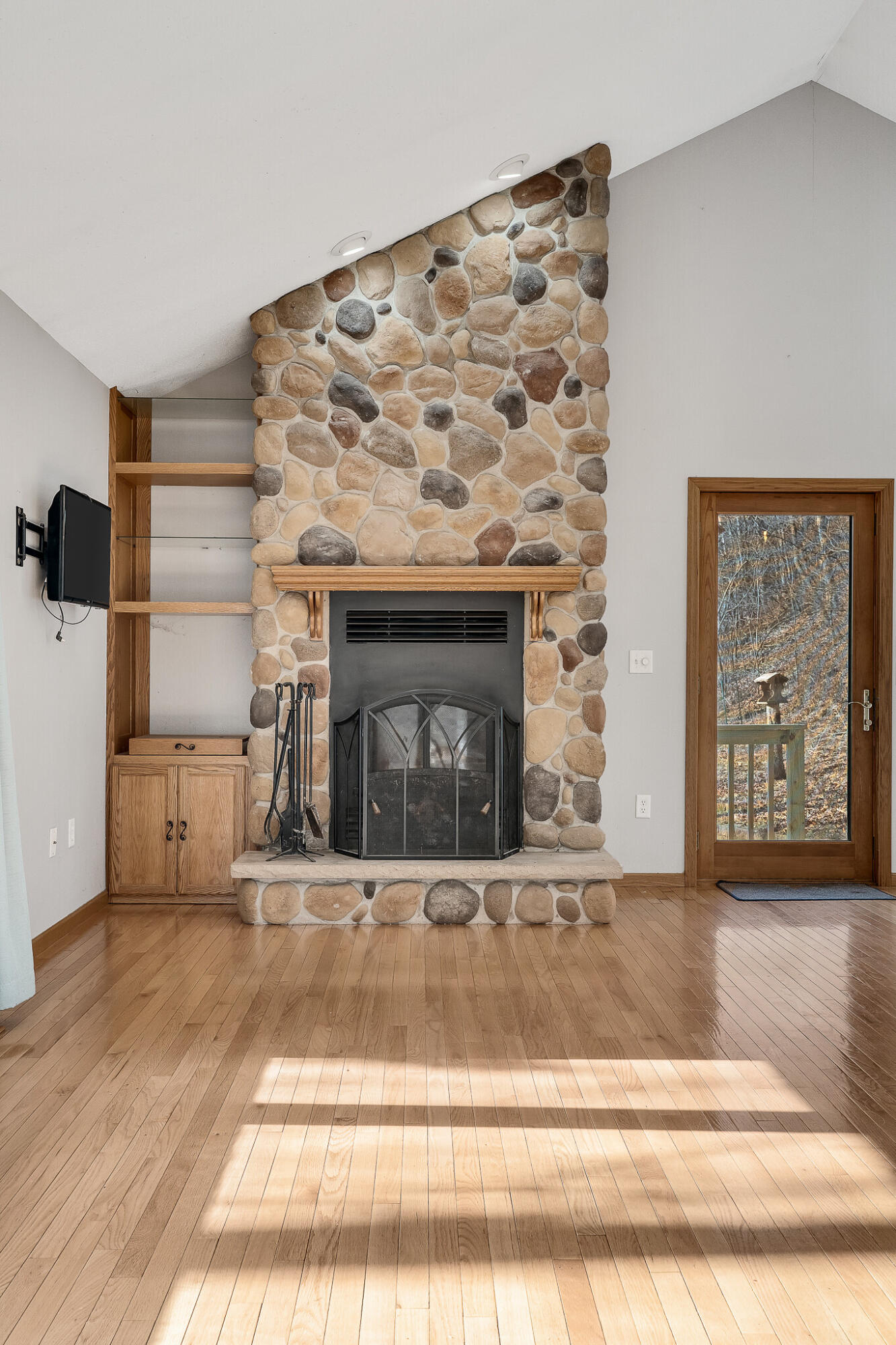 3223 Ebner Coulee Road Shelby, WI 54601 - Photo 9 of 40 Fireplace