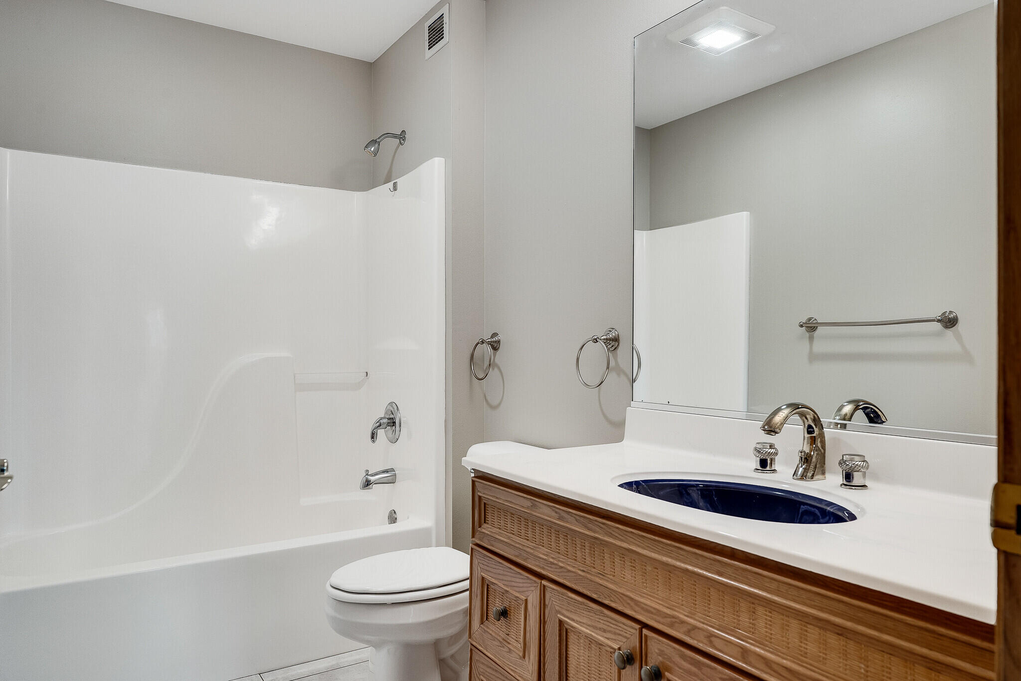 3223 Ebner Coulee Road Shelby, WI 54601 - Photo 17 of 40 Bathroom