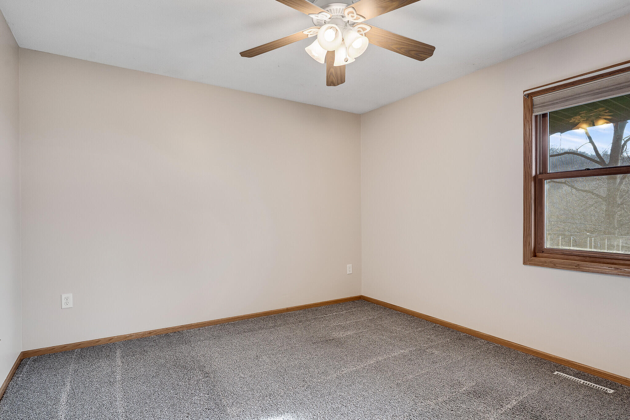 3223 Ebner Coulee Road Shelby, WI 54601 - Photo 19 of 40 Bedroom