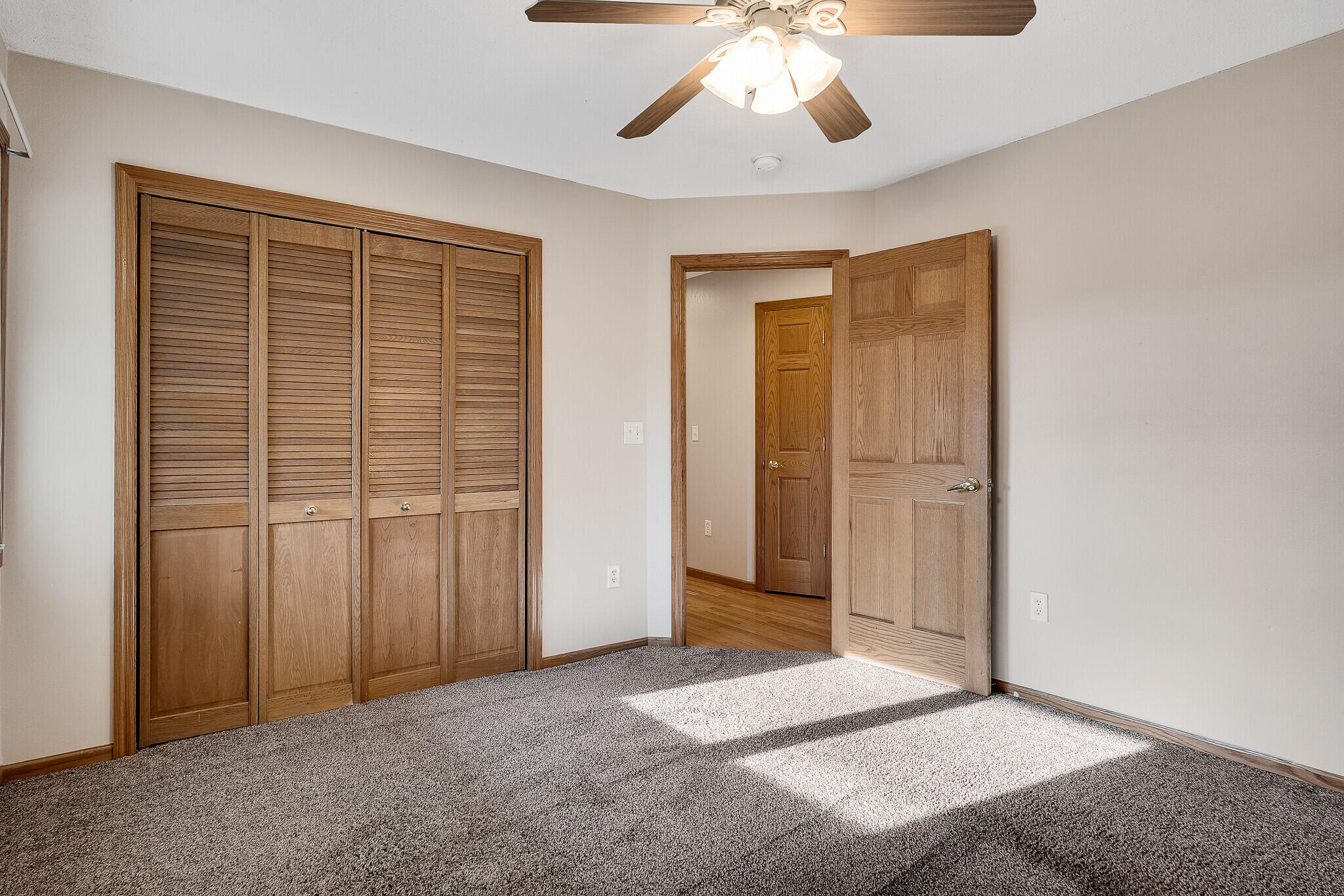 3223 Ebner Coulee Road Shelby, WI 54601 - Photo 20 of 40 Bedroom