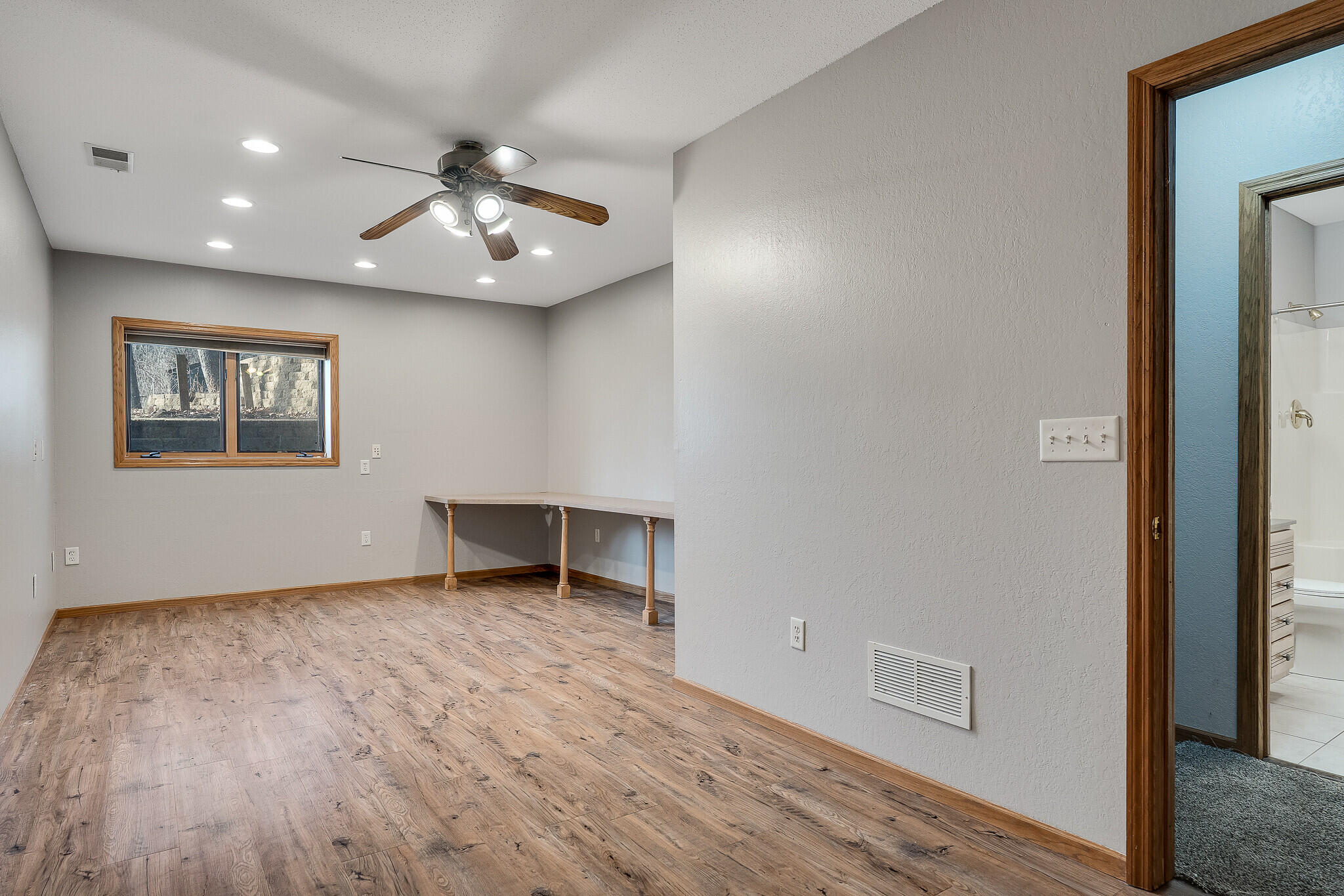 3223 Ebner Coulee Road Shelby, WI 54601 - Photo 25 of 40 Bedroom