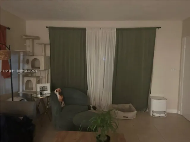 $3,850 | 956 Northeast 80th Street, Miami, FL 33138