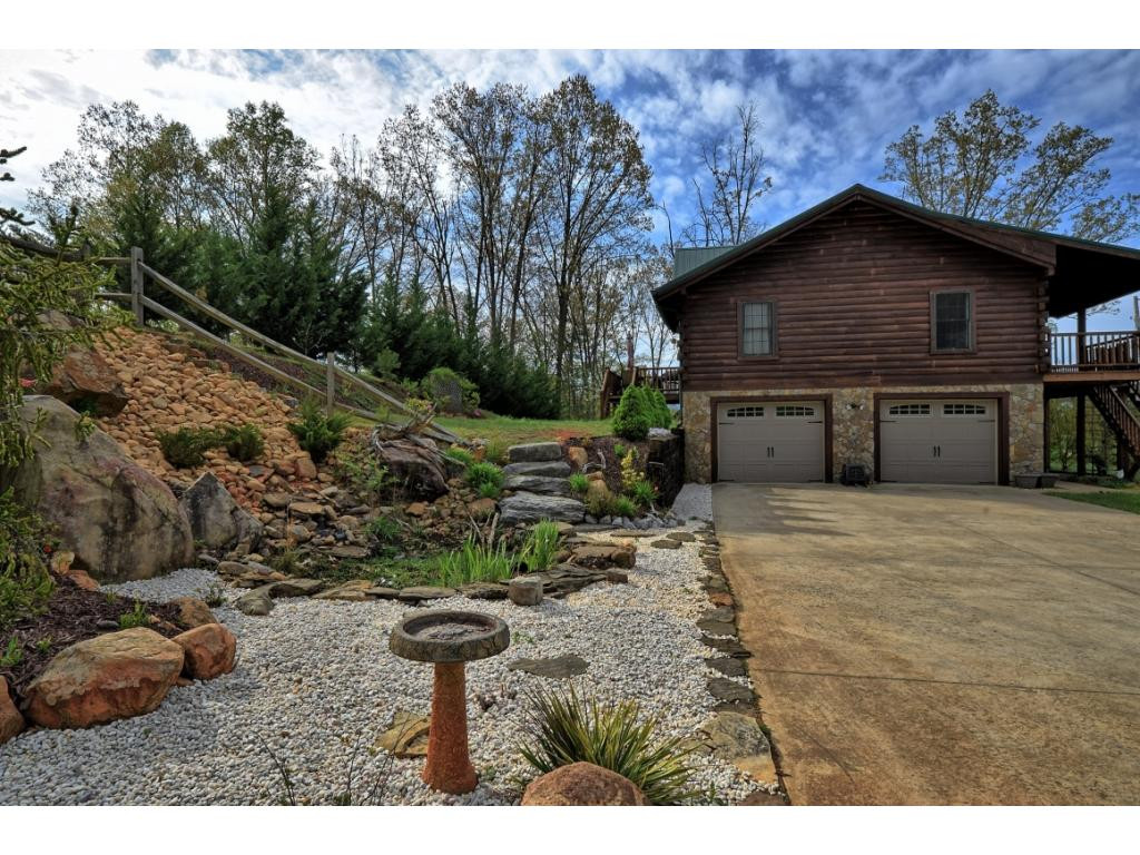 116 Zeb Grindstaff Road Elizabethton, TN 37643 - Photo 2 of 21 Photo 2