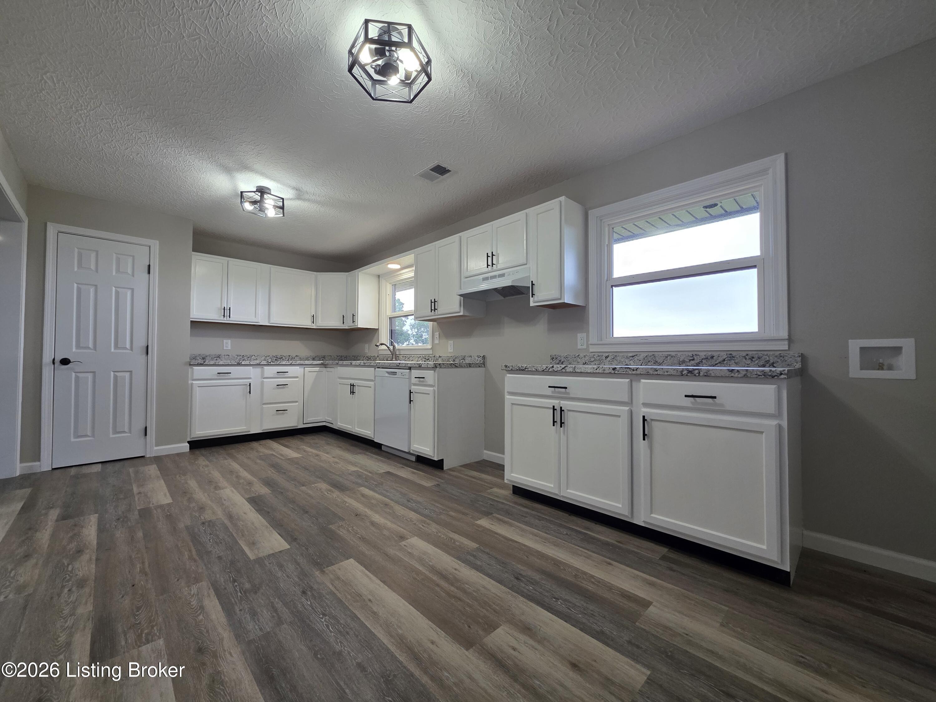 7792 Peonia Road Clarkson, KY 42726 - Photo 6 of 24 20260720_090852