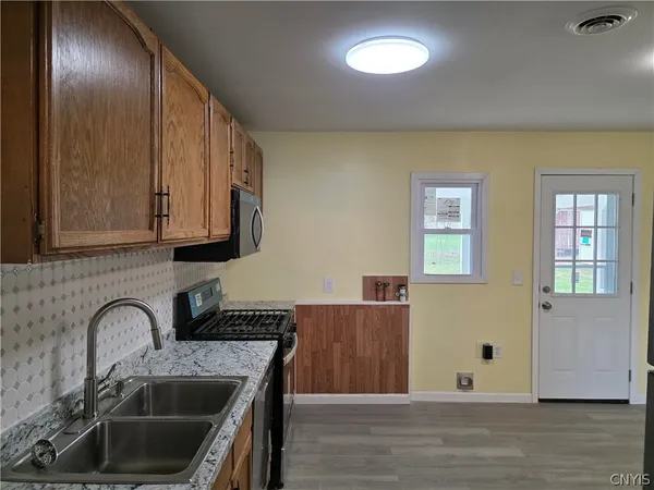 $219,900 | 5602 Eastwood Drive, Verona, NY 13478