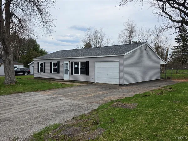 $219,900 | 5602 Eastwood Drive, Verona, NY 13478
