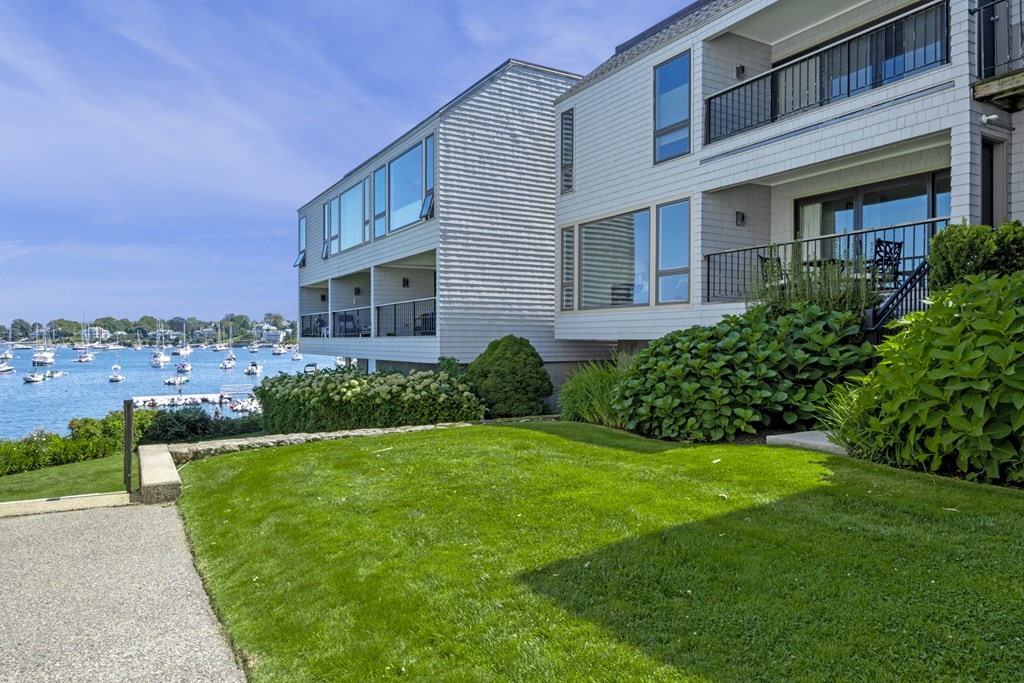 35 Wharf Path, Unit B Marblehead, MA 01945 - Photo 1 of 17