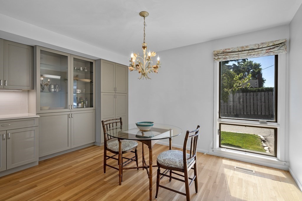 35 Wharf Path, Unit B Marblehead, MA 01945 - Photo 9 of 17