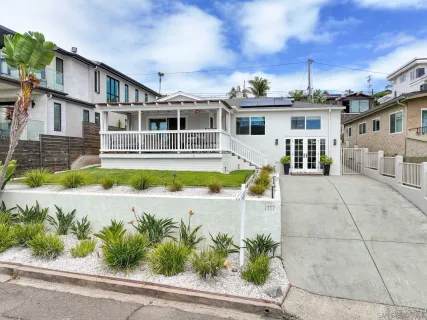 $2,799,000 | 2449 Manchester Avenue, Cardiff-by-the-Sea, CA 92007
