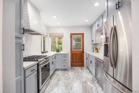 $2,799,000 | 2449 Manchester Avenue, Cardiff-by-the-Sea, CA 92007