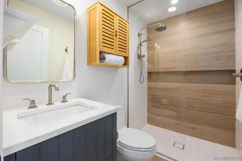 $2,799,000 | 2449 Manchester Avenue, Cardiff-by-the-Sea, CA 92007