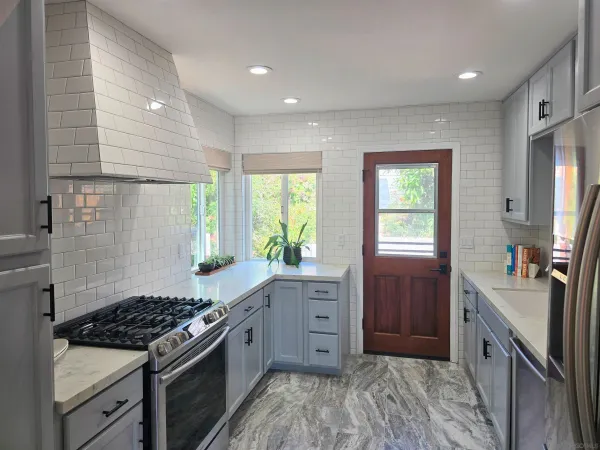 $2,799,000 | 2449 Manchester Avenue, Cardiff-by-the-Sea, CA 92007
