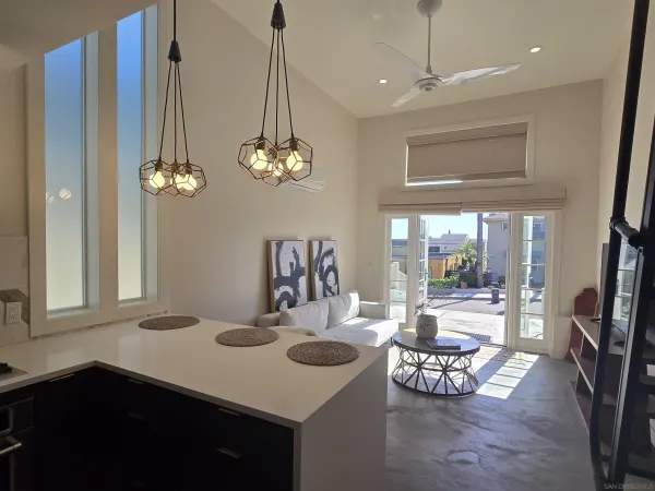 $2,799,000 | 2449 Manchester Avenue, Cardiff-by-the-Sea, CA 92007