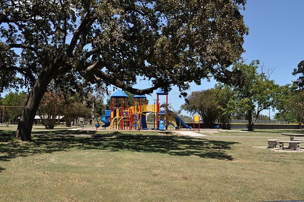 24630 Cavan Street Hempstead, TX 77445 - Photo 34 of 36 a view of a park with tree s