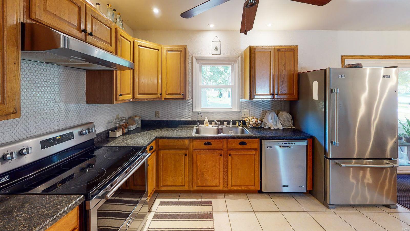 1114 Timber Ridge Trail Mount Olive, IL 62069 - Photo 12 of 48
