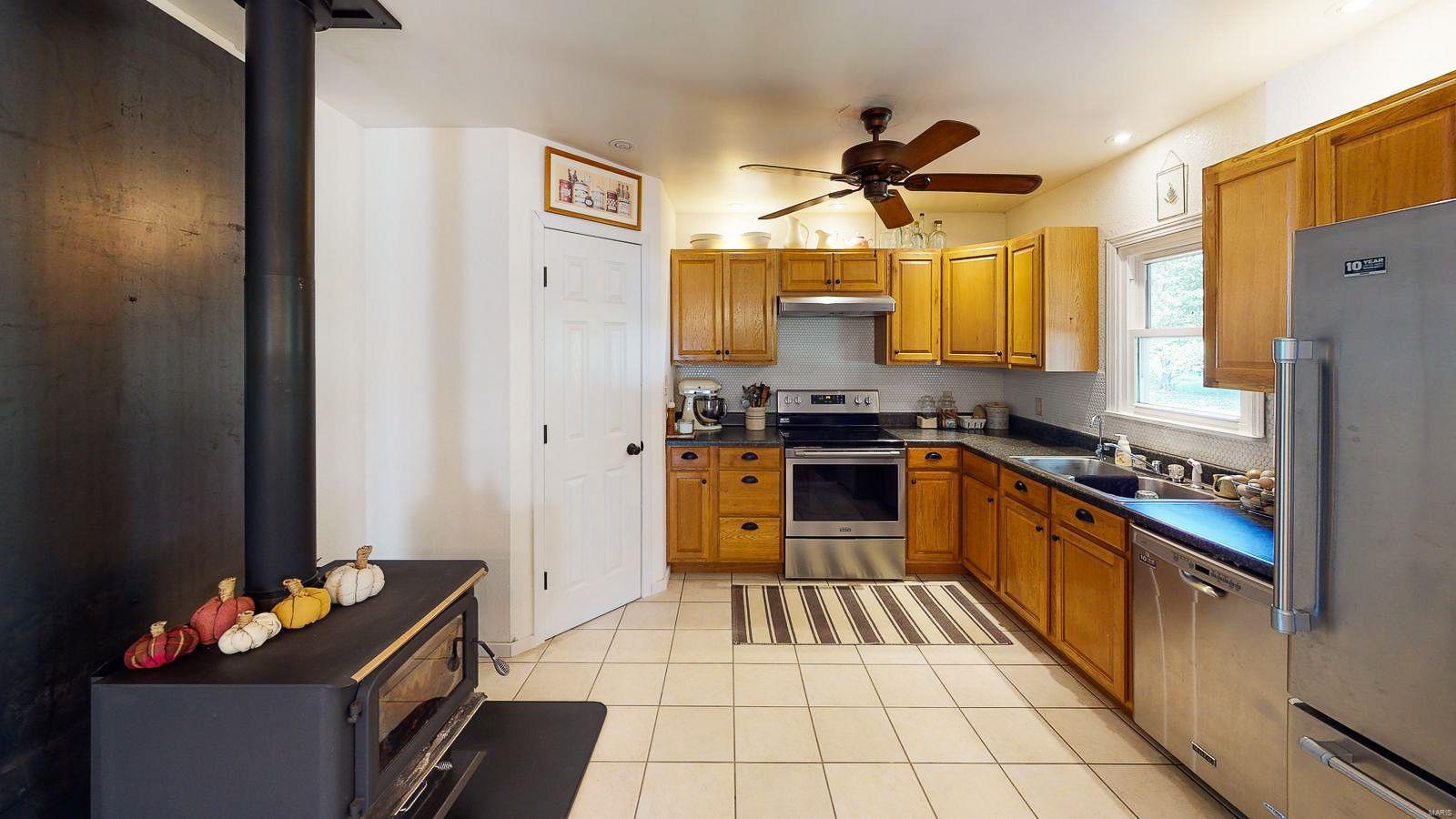 1114 Timber Ridge Trail Mount Olive, IL 62069 - Photo 13 of 48