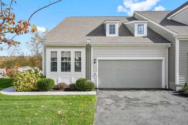$615,000 | 712 Championship Drive, Unit 712, Oxford, CT 06478