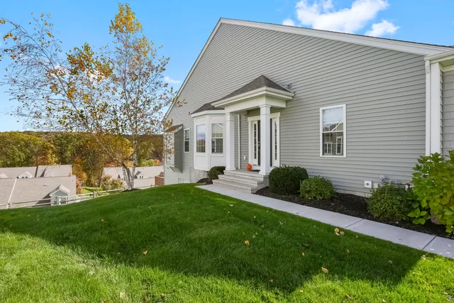 $615,000 | 712 Championship Drive, Unit 712, Oxford, CT 06478