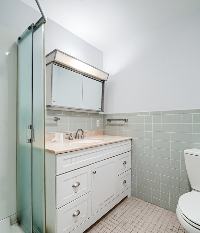 9 Fenimore Road Worcester, MA 01609 - Photo 18 of 41 Gallery Image 18