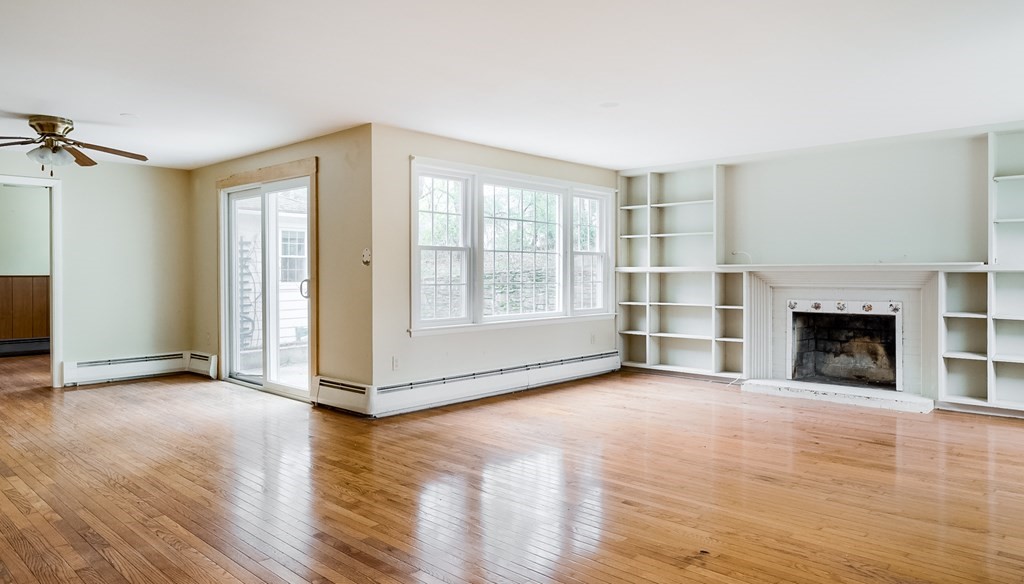 9 Fenimore Road Worcester, MA 01609 - Photo 4 of 41 Gallery Image 4