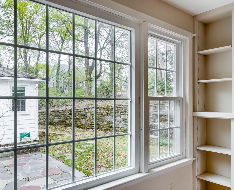 9 Fenimore Road Worcester, MA 01609 - Photo 6 of 41 Gallery Image 6