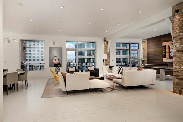$4,950,000 | 1 Waterway Court, Unit 5B, The Woodlands, TX 77380