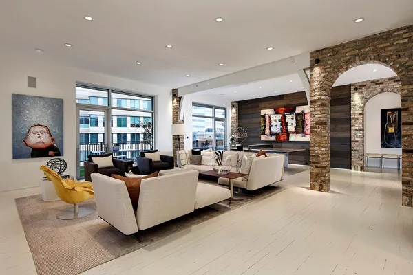 $4,950,000 | 1 Waterway Court, Unit 5B, The Woodlands, TX 77380