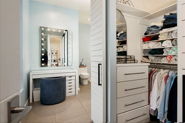 $4,950,000 | 1 Waterway Court, Unit 5B, The Woodlands, TX 77380