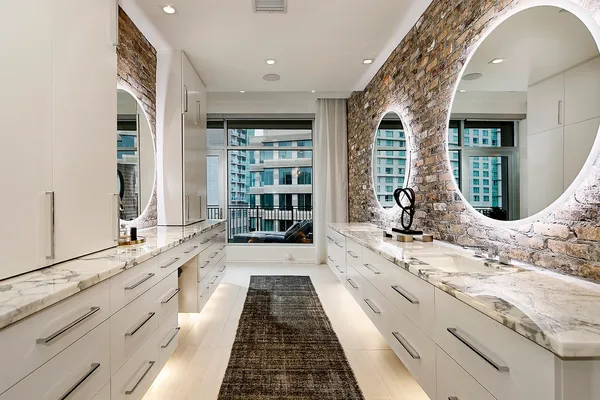 $4,950,000 | 1 Waterway Court, Unit 5B, The Woodlands, TX 77380